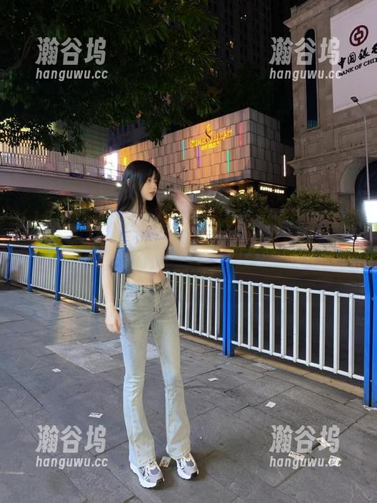155.fun www.155.fun网址为你准备了丰富的瓜瓜链接,快来加入我们的吃瓜派对吧!