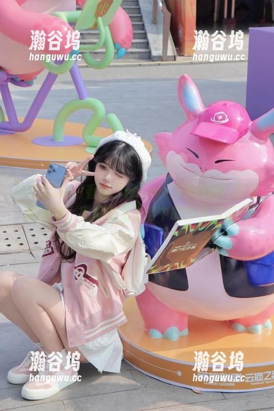 155.fun 看看“www.155.fun”带来的视频,揭秘明星生活中的那些瓜瓜!