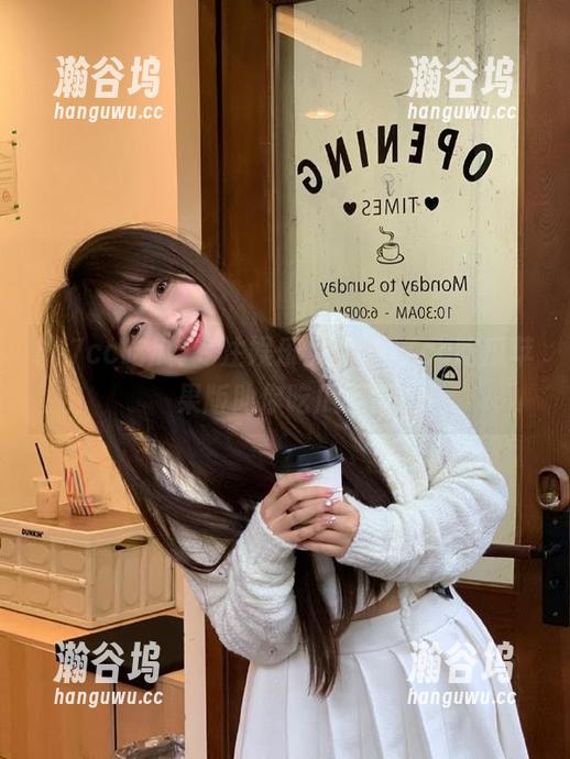 17cc吃瓜 专注娱乐热点,17cc吃瓜苹果版助你吃瓜不停