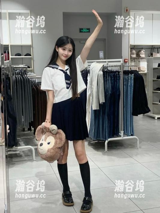 17吃瓜网官网黑料直达，带你了解后台的秘密！