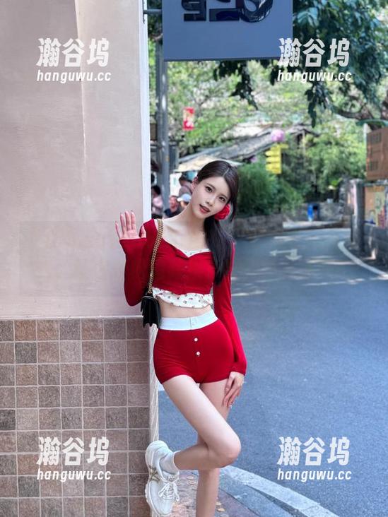 488.su 488.suAPP:开启吃瓜新模式,让你轻松追踪娱乐圈的热点新闻!
