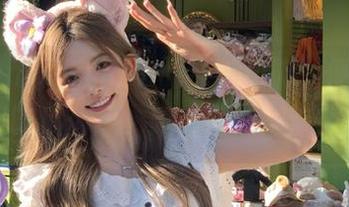 用51fun的导航功能，便捷获取吃瓜信息，跟上热点潮流！