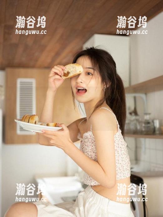 51吃瓜 加入51吃瓜,下载观看最热国产黑料,与你同行,共同追寻娱乐圈的故事!