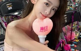 51吃瓜中心永久为你奉上热辣吃瓜话题，快来参与吧！
