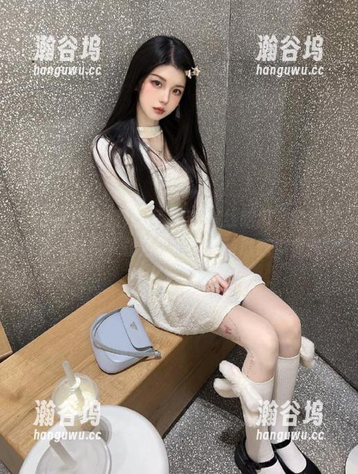 51在线吃瓜 收藏“51在线吃瓜”的独家内容,免费下载后第一时间获取吃瓜资讯!