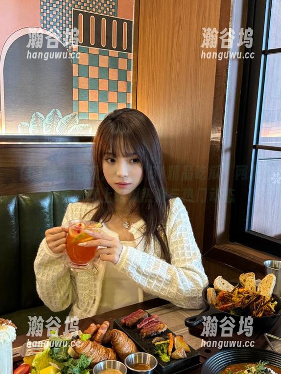 通过“51精品吃瓜”网页观看，跟上吃瓜热潮与热门动态