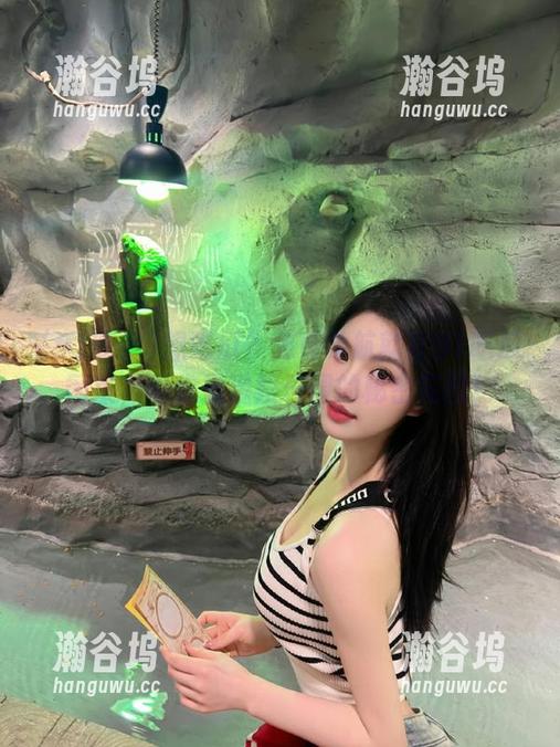 91吃瓜 想吃瓜?免费导航就在91吃瓜网址,带你发现娱乐圈的秘密花园!