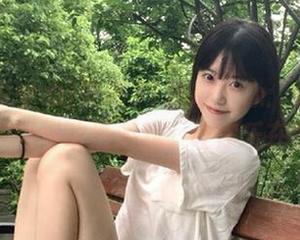 安卓91吃瓜中心：永久连接吃瓜趣闻与动漫游戏，让你乐在其中！