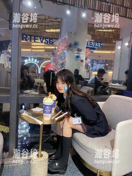www.吃瓜 首页焦点新闻:通过www.吃瓜了解最新、最热的吃瓜动态