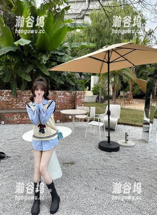 免费吃瓜 免费吃瓜网站登录后,带你体验不同寻常的网络八卦