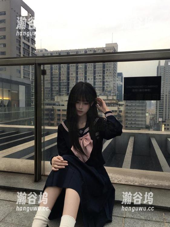 通过“免费吃瓜网”超级可爱的导航，轻松浏览网页，与你的朋友分享有趣的瓜闻故事！