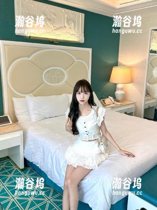 吃瓜51 吃瓜51cgw苹果版新入口上线,开启你的娱乐泡泡,畅享吃瓜时间!