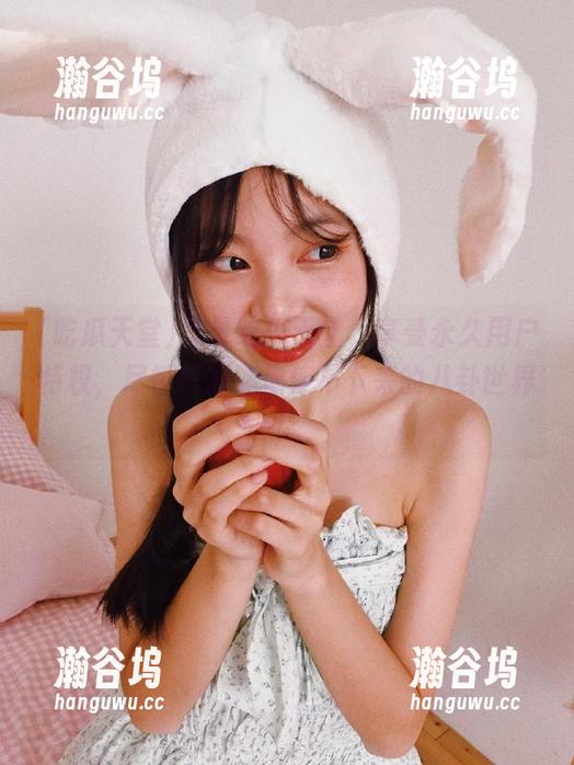 登录吃瓜天堂，享受永久用户特权，尽情探索让你停不下来的八卦世界！