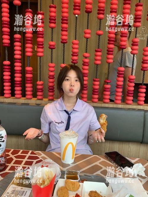 吃瓜网下载必看，分享最热资源，瓜粉们冲鸭！