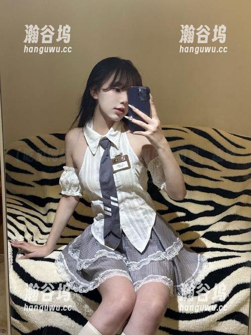吃瓜网红 永久追随吃瓜网红明星,感受动漫游戏中的八卦狂潮