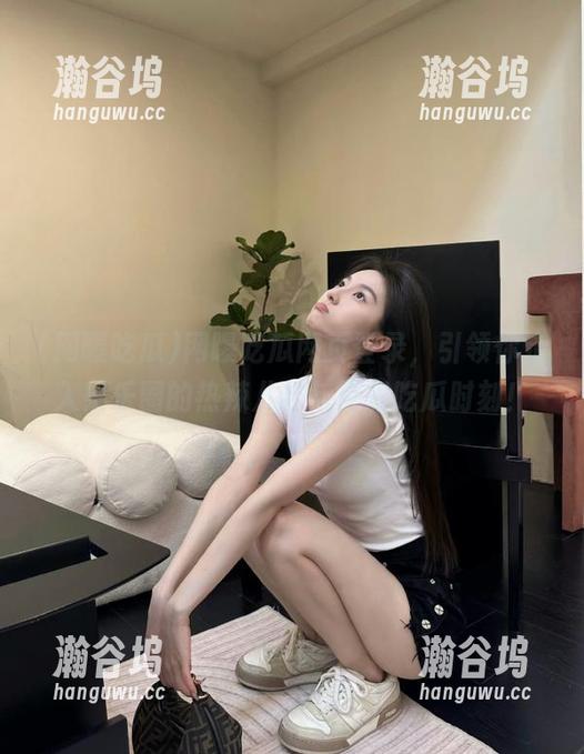 网曝吃瓜网页登录，引领你走入娱乐圈的热辣八卦与精彩吃瓜时刻！