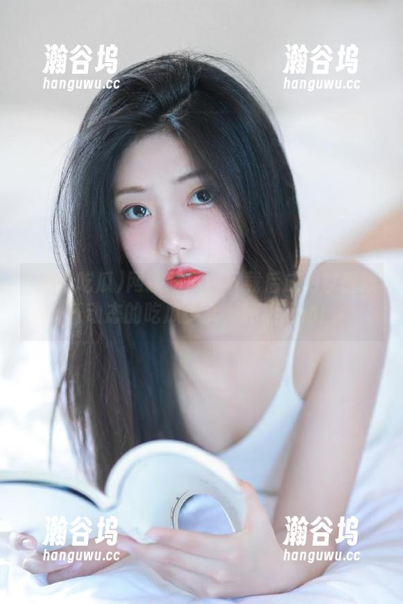 网曝吃瓜 网曝吃瓜:下载后成为掌握娱乐动态的吃瓜少女,怦然心动!