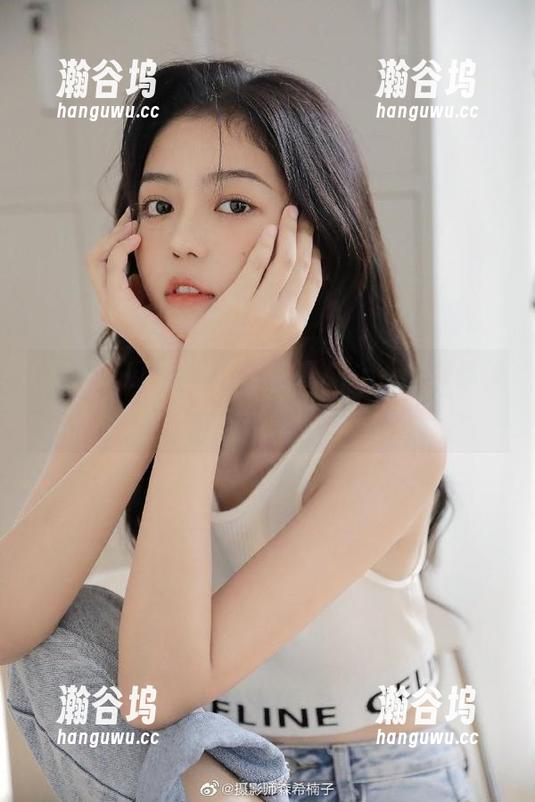 网曝吃瓜 探索网曝吃瓜App,获取最新娱乐八卦的绝佳地址推荐!