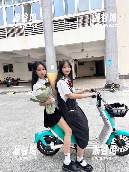 网曝吃瓜网站上免费获取速递，吃瓜群众们一起围观吧！
