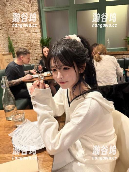 美女黑料网 美女黑料网发布最新爆料,揭开娱乐圈真相!