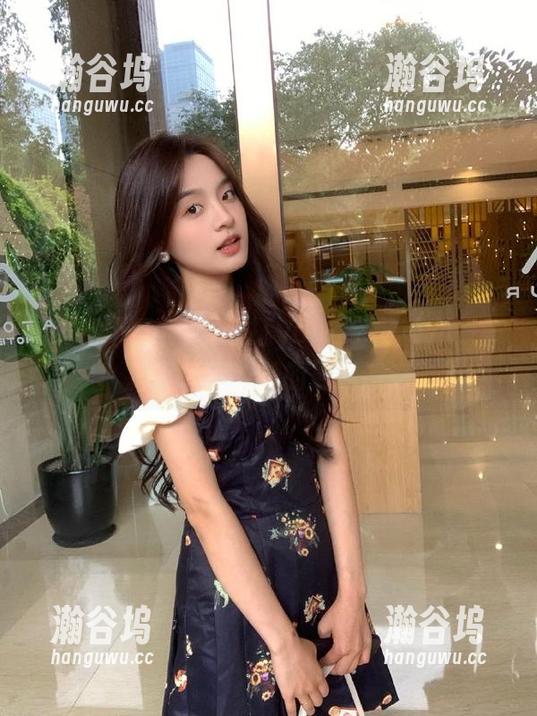 黑料不打 黑料不打yang官网简介:掌握娱乐圈八卦的最新消息
