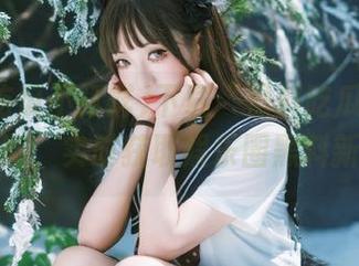 下载“黑料吃瓜不打烊”苹果版，实时获取娱乐圈黑料新资讯！