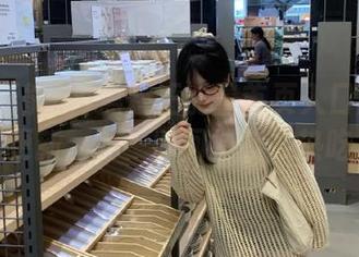 黑料正能量首页入口网址在线及时更新，第一时间捕捉最热吃瓜动态