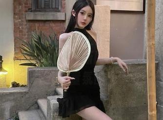 在黑料正能量官网的网页上，尽情探索最新娱乐新闻，感受不一样的正能量氛围！