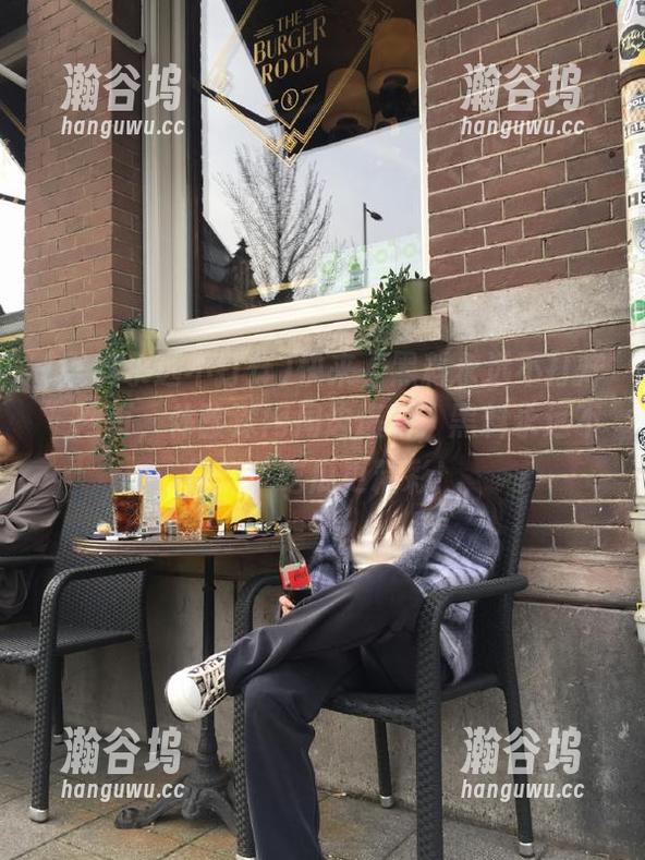 快来“黑料永远不打烊”网页，体验深网周边爆料，黑料永远不打烊，吃瓜更精彩！