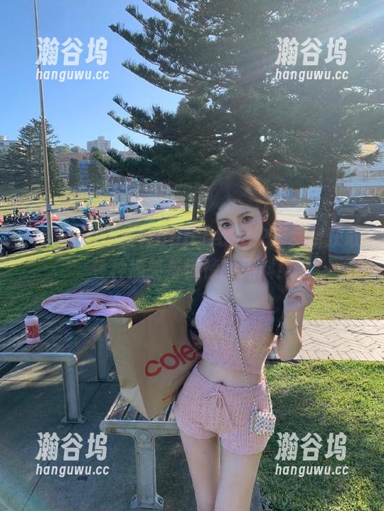 黑料社app上线，快来免费获取各种搞笑与惊悚的黑料！